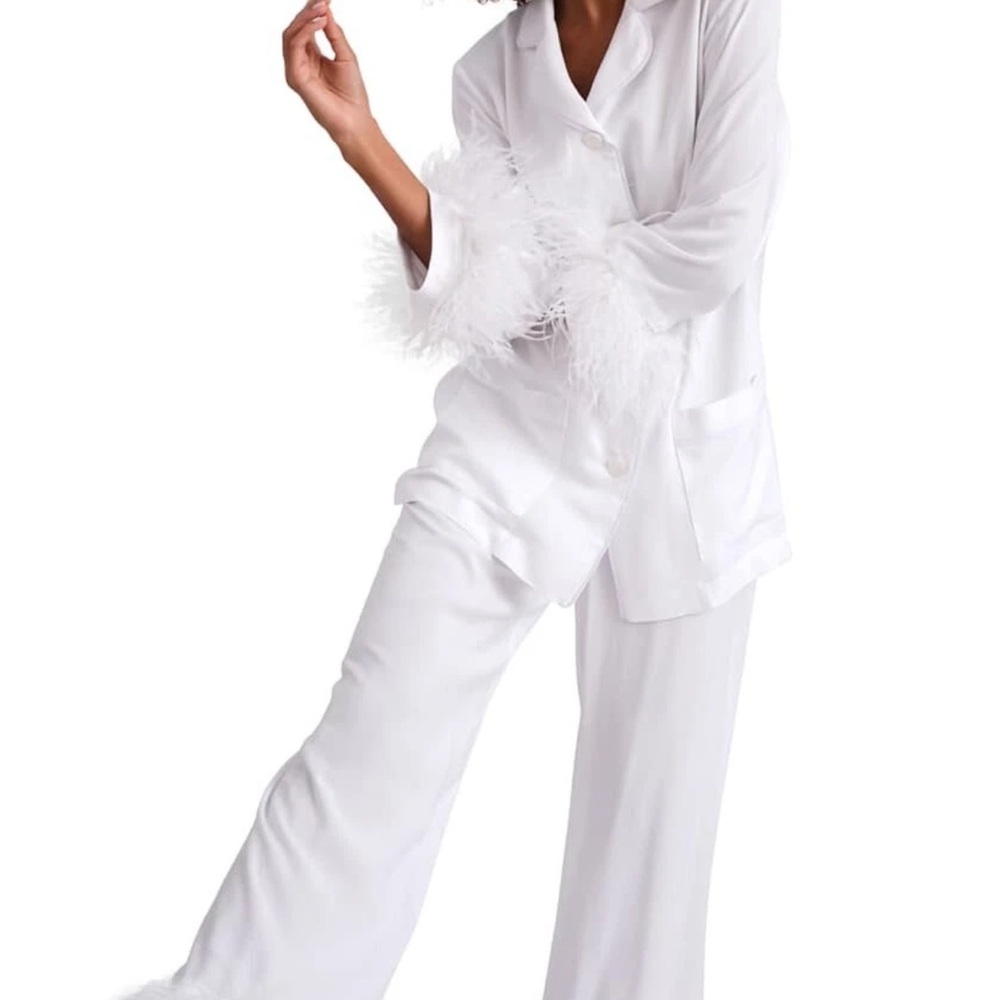 Sleeper woman’s size medium White Feather Trim Pajama Set